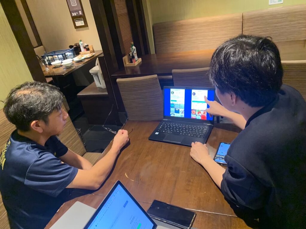 クライアントとの打合せ